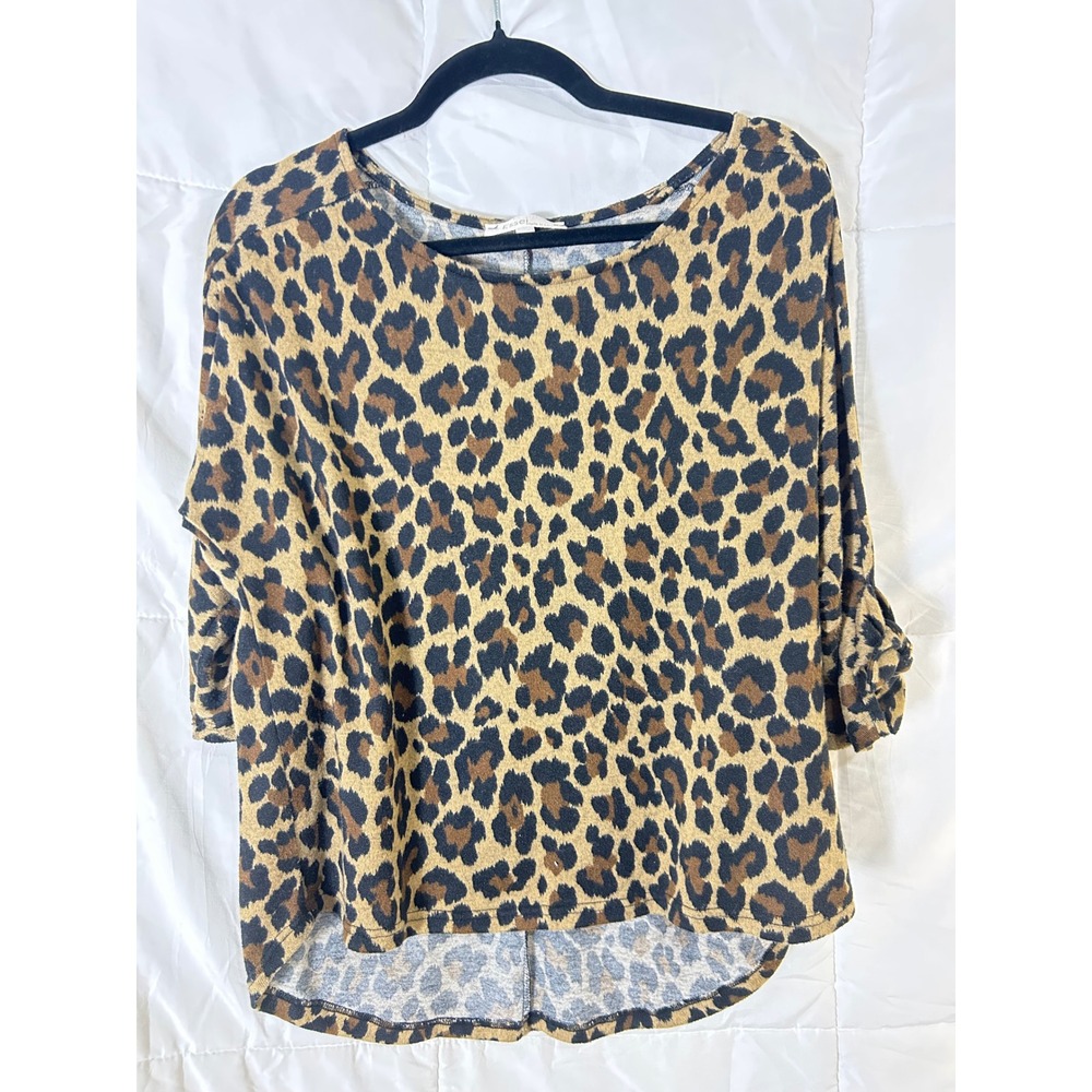 ESSEI Leopard Print 3/4 Sleeve Top Women's Size S Made in‎ USA